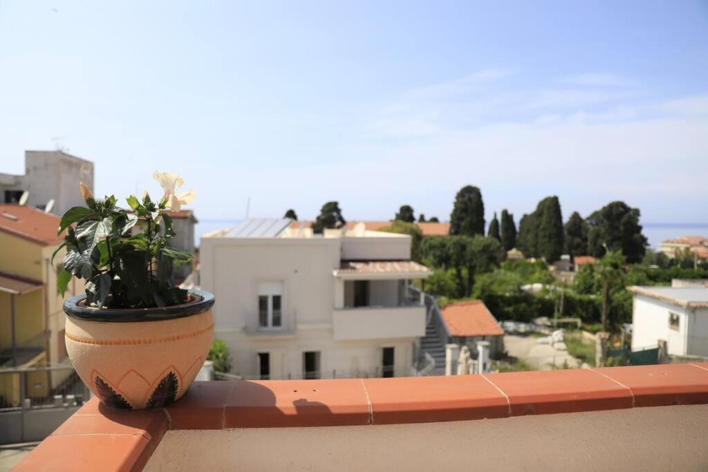 דירות טרופאה Due Minuti Dal Mare Con Balcone Vista Mare מראה חיצוני תמונה